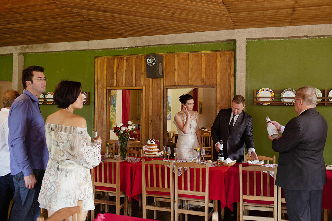 mariana-alves-fotografia-casamento-civil-curitiba-restaurante-pasargada-fabi-andre (219)