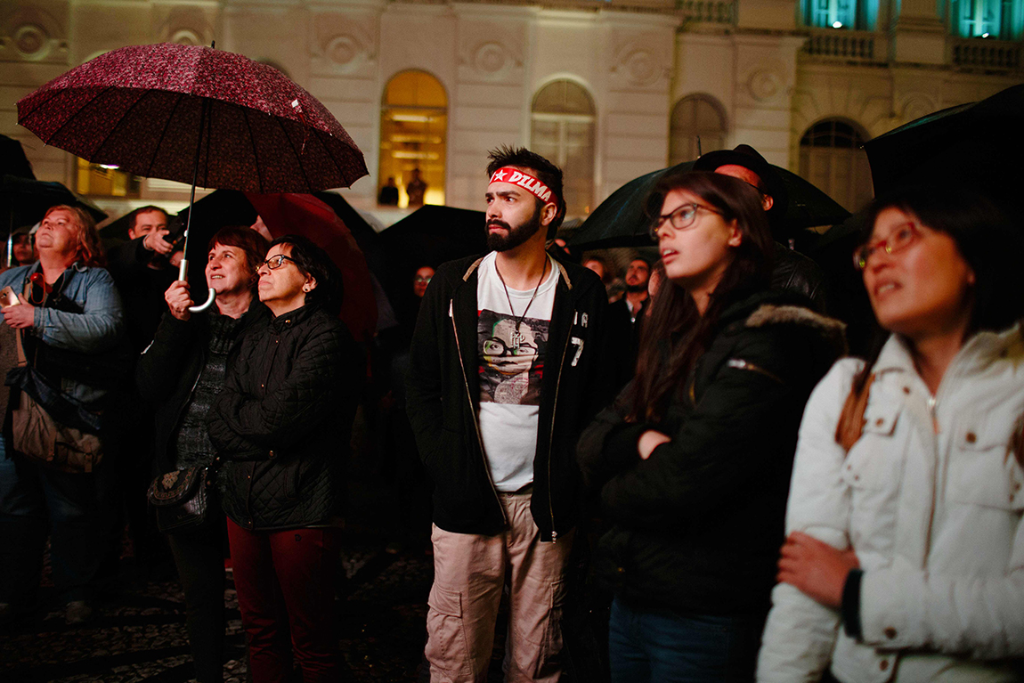 mariana-alves-fotografia-curitiba-dilma-circo-da-democracia (143)