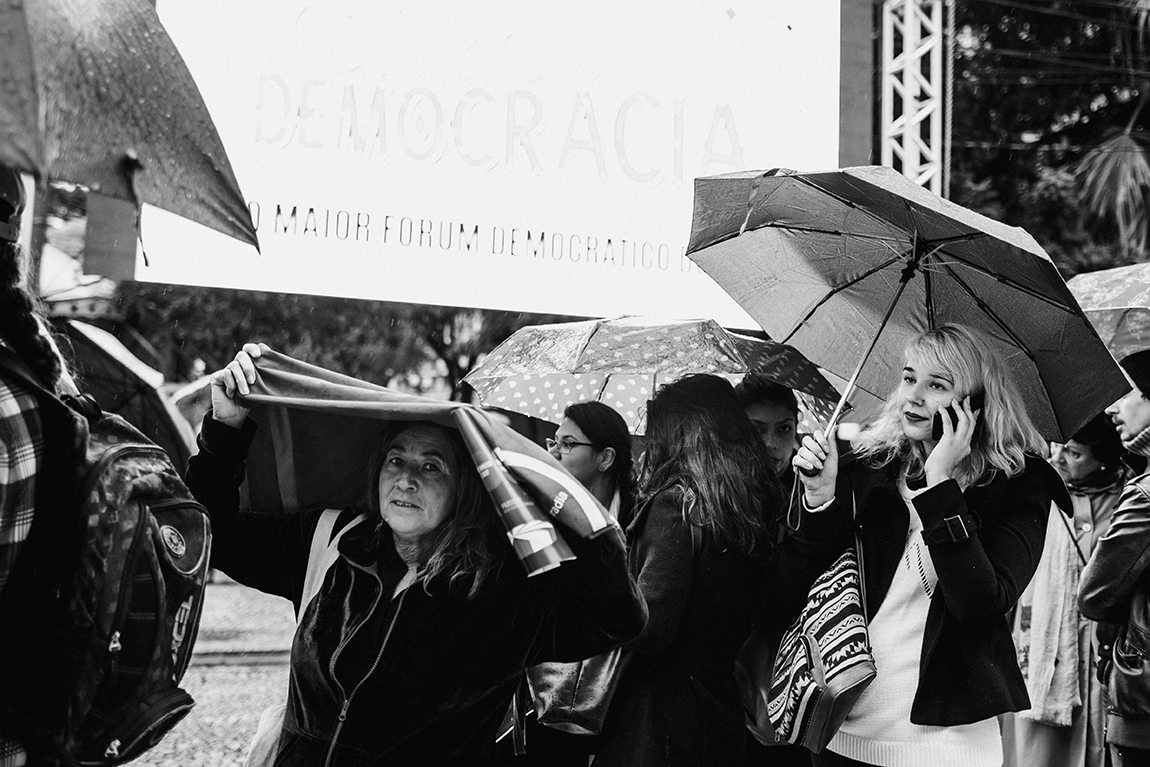 mariana-alves-fotografia-curitiba-dilma-circo-da-democracia (38)