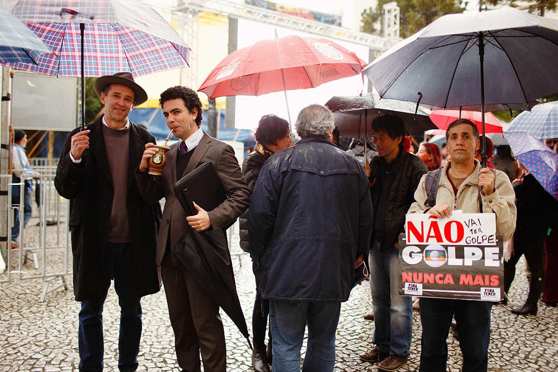 mariana-alves-fotografia-curitiba-dilma-circo-da-democracia (60)